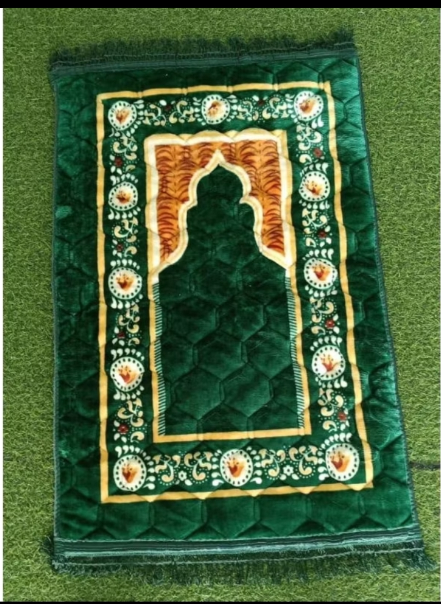 🌙 Elegant Crystal Velvet Prayer Mat